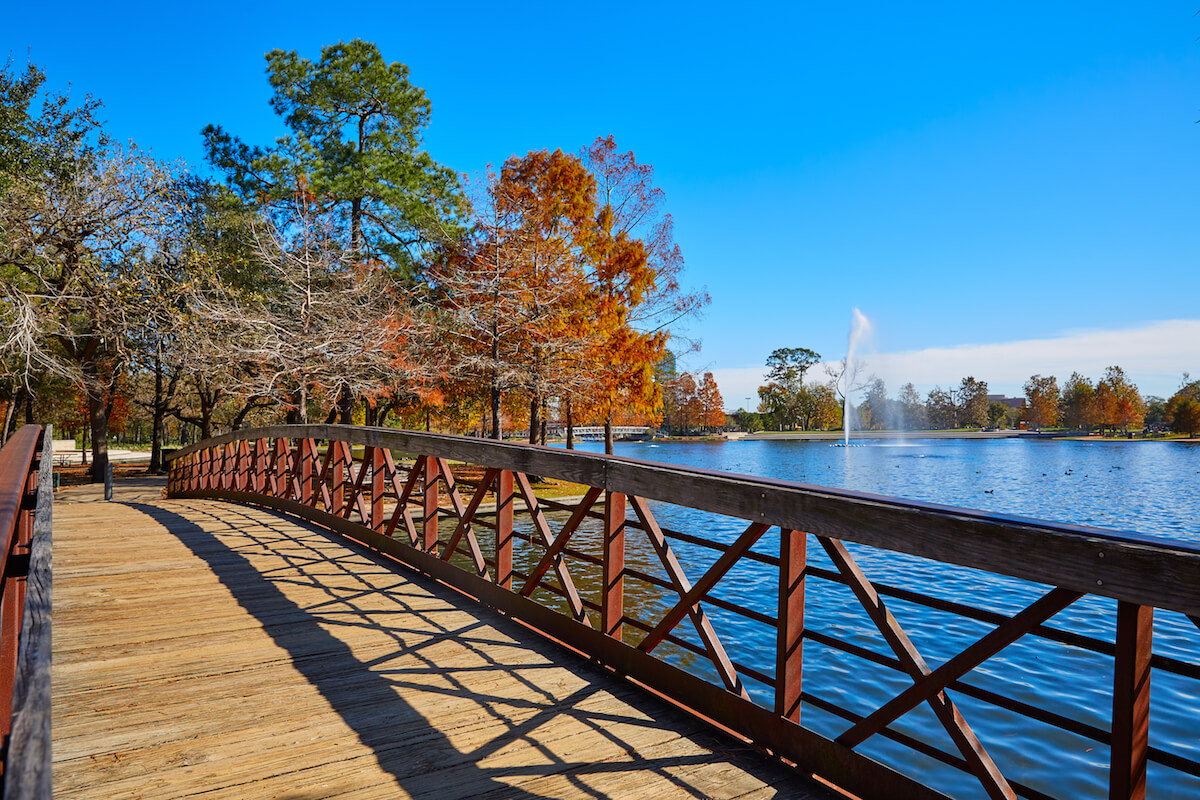 Houston Hermann park conservancy Mcgovern lake at autumn in Texas-Benefits of Being Outside-Dementia Care