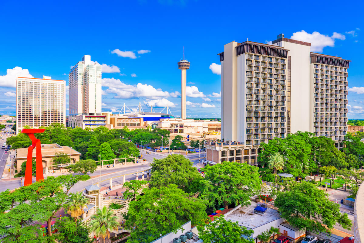 San Antonio, Texas, USA downtown cityscape-Memory care options in San Antonio